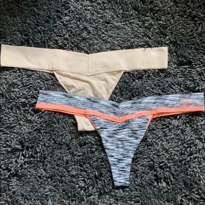 VS PINK Thong (2 Count)
